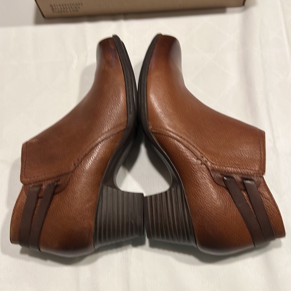 Clarks Valarie 2 Ashly Dark Tan Ankle Boot Womens 6 - Picture 4 of 6